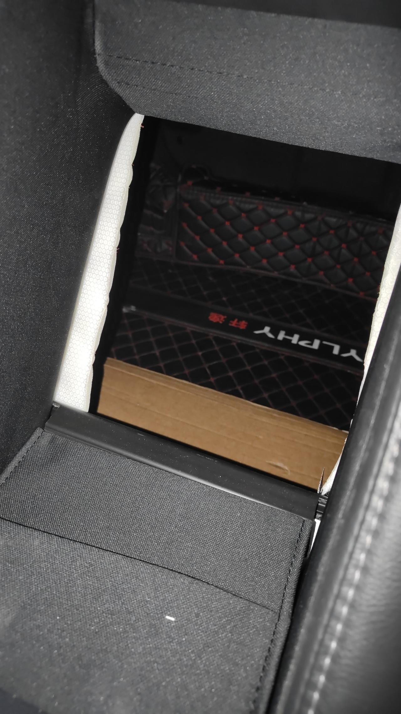 设计这个洞的目的是为了逃生用的吗？