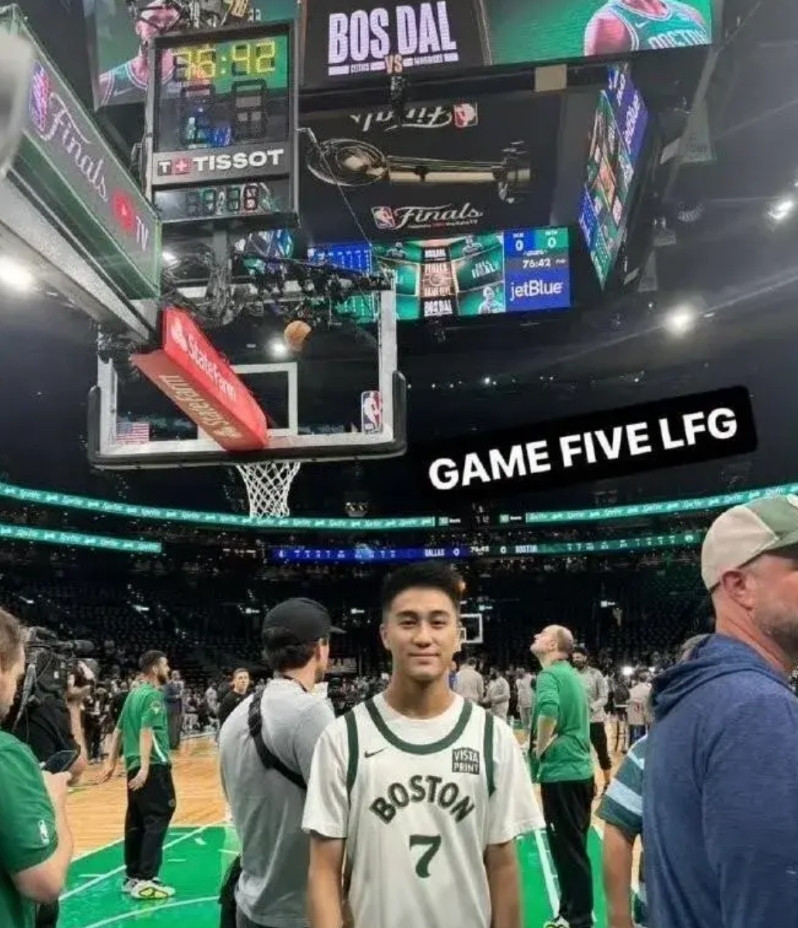 赌王儿子入股NBA凯尔特人队。凯尔特人老板收获61亿美金，交出了球队大部分的股