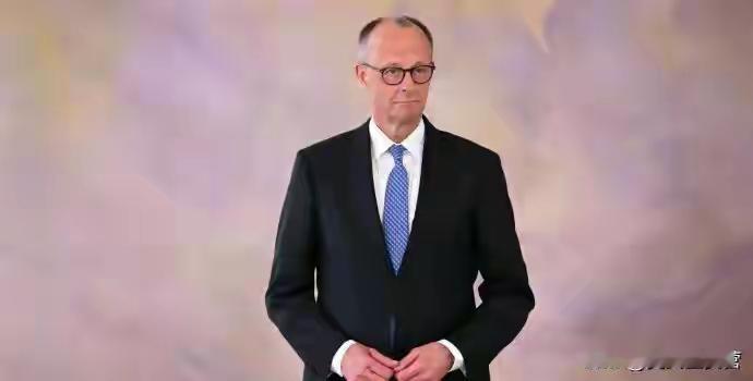 彻底决裂了！德国总理梅尔茨表示，俄乌冲突的结果会决定整个欧洲世界秩序的未来。他