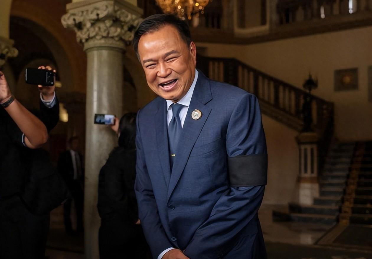 真没想到，东南亚最“圈粉”总理就在泰国！2026年3月19日，曼谷传来大消息，自