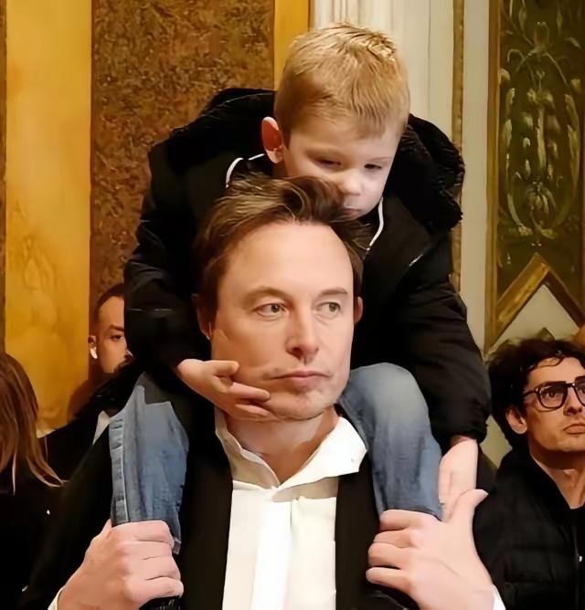 马斯克真的是个好人，他的公司spaceX上市，美国不允许中国和中国香港购买，看看
