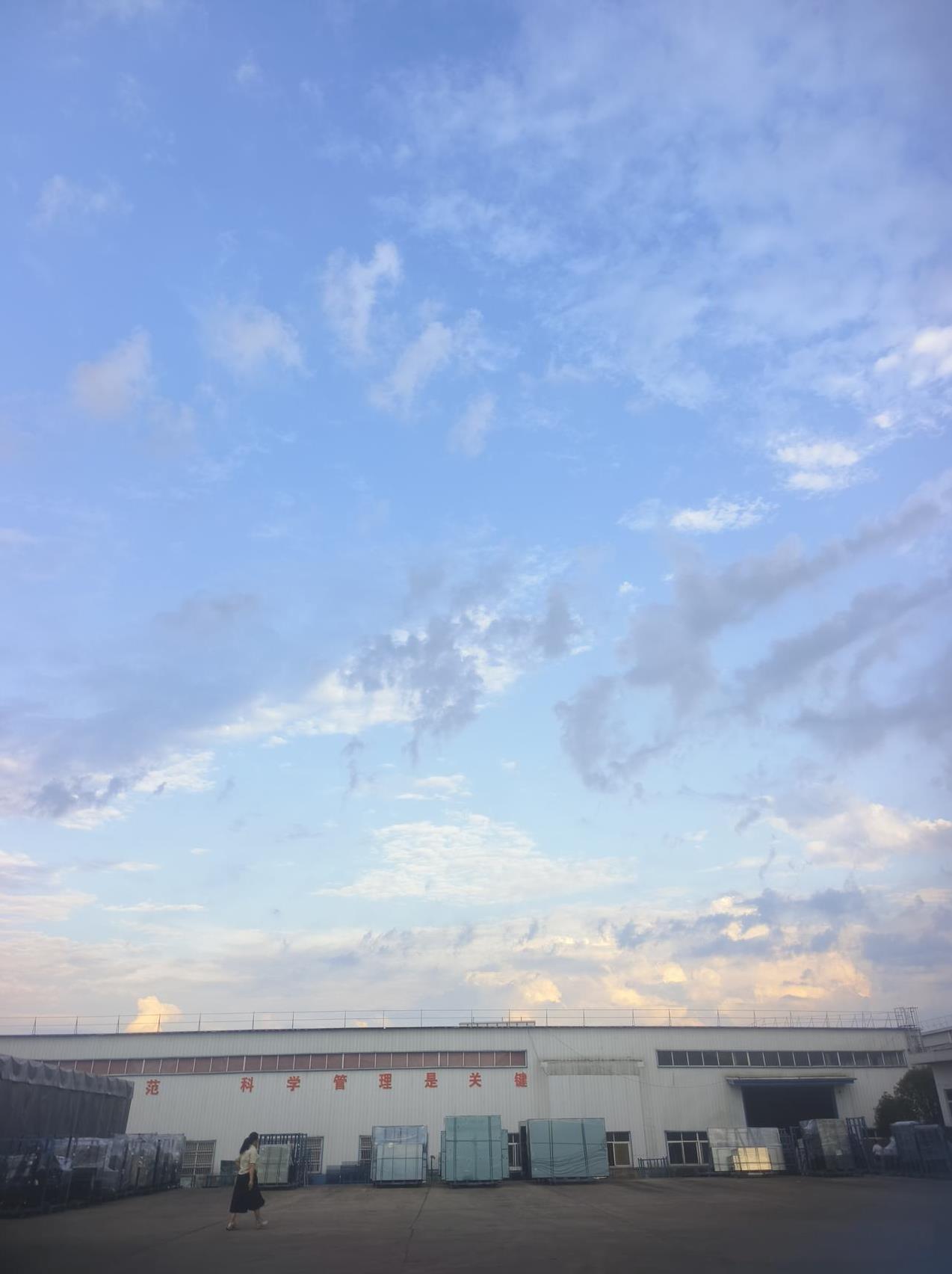 被这句话共情了：“最缺爱的一批人，拿出了最多的爱，去养出了最没有爱的孩子。”突