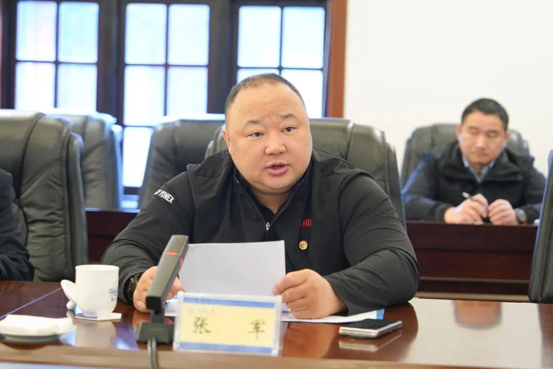 不管是当运动员还是教练员，以至于后来当羽协主席，张军都是非常成功的。当动员时，他