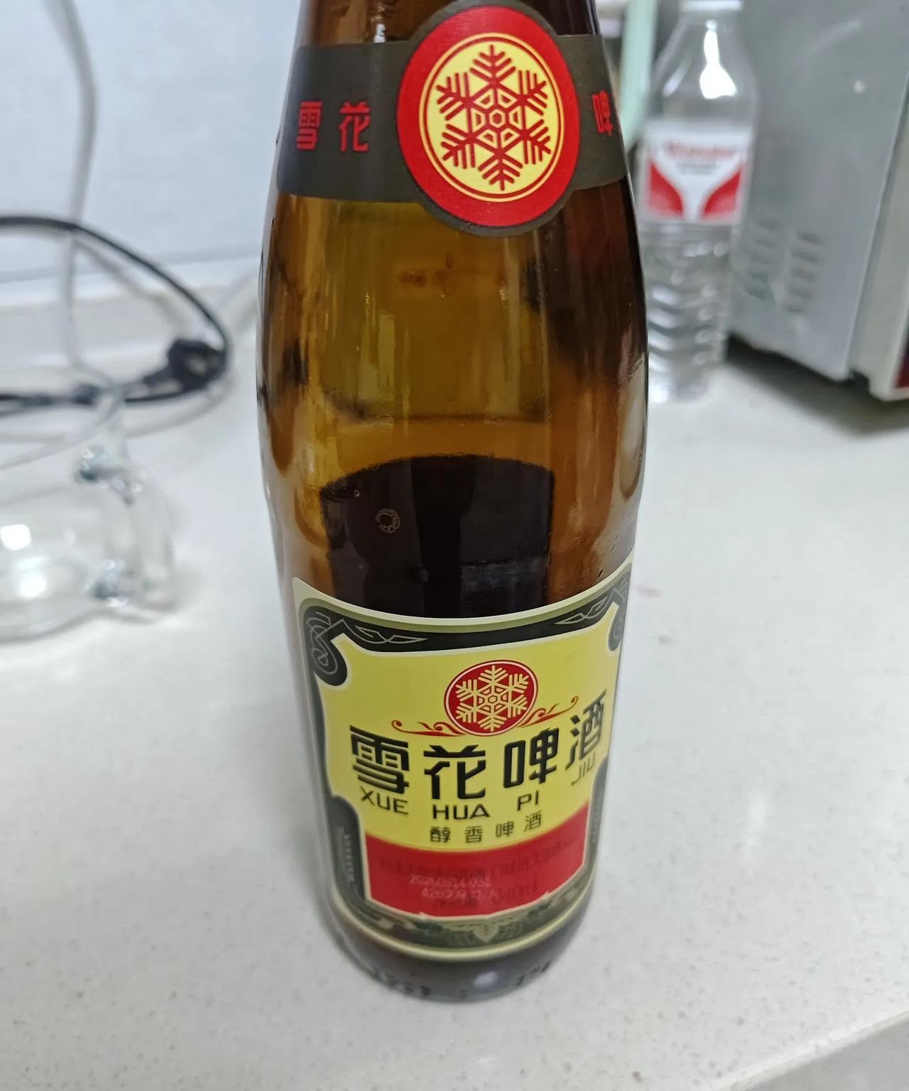 这款啤酒咋样？夏天到了，到了喝啤酒的时候了，东北朋友推荐了这款，叫老雪花，