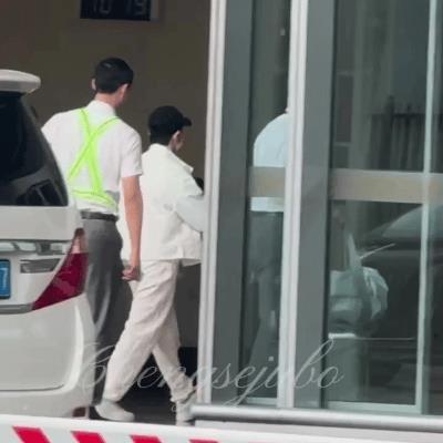 8.28孙颖莎出发新疆乒超第三阶段！莎莎今天上午北京出发新疆啦！今天一身奶白装