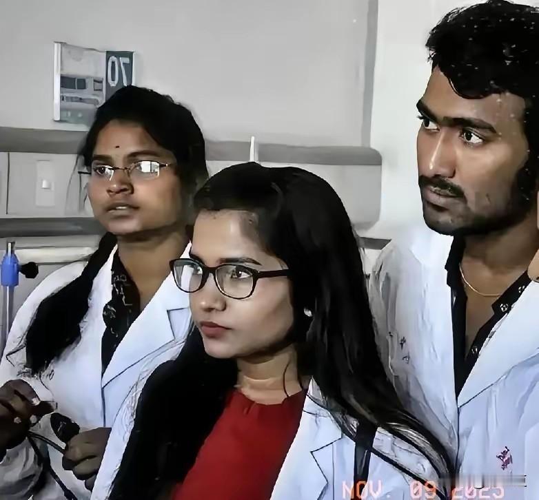 中国大学接收的印度留学生，除了提供生活便利，奖学金和助学金名额，还有倾囊相授我们