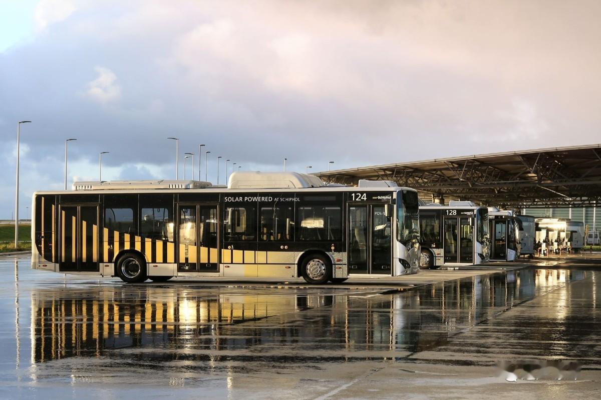 欧洲抢着买中国“巨大巴士”，德国又又又双标！德国铁路公司最近搞了个大动作，签下