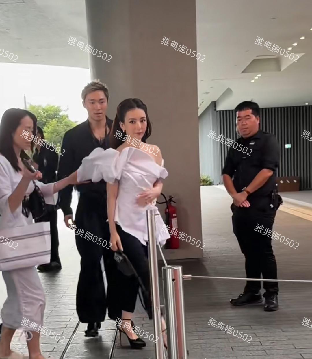 郭富城的老婆方媛，长得是真漂亮容貌和打扮不输明星，就是个子太矮了穿了十几厘米的高