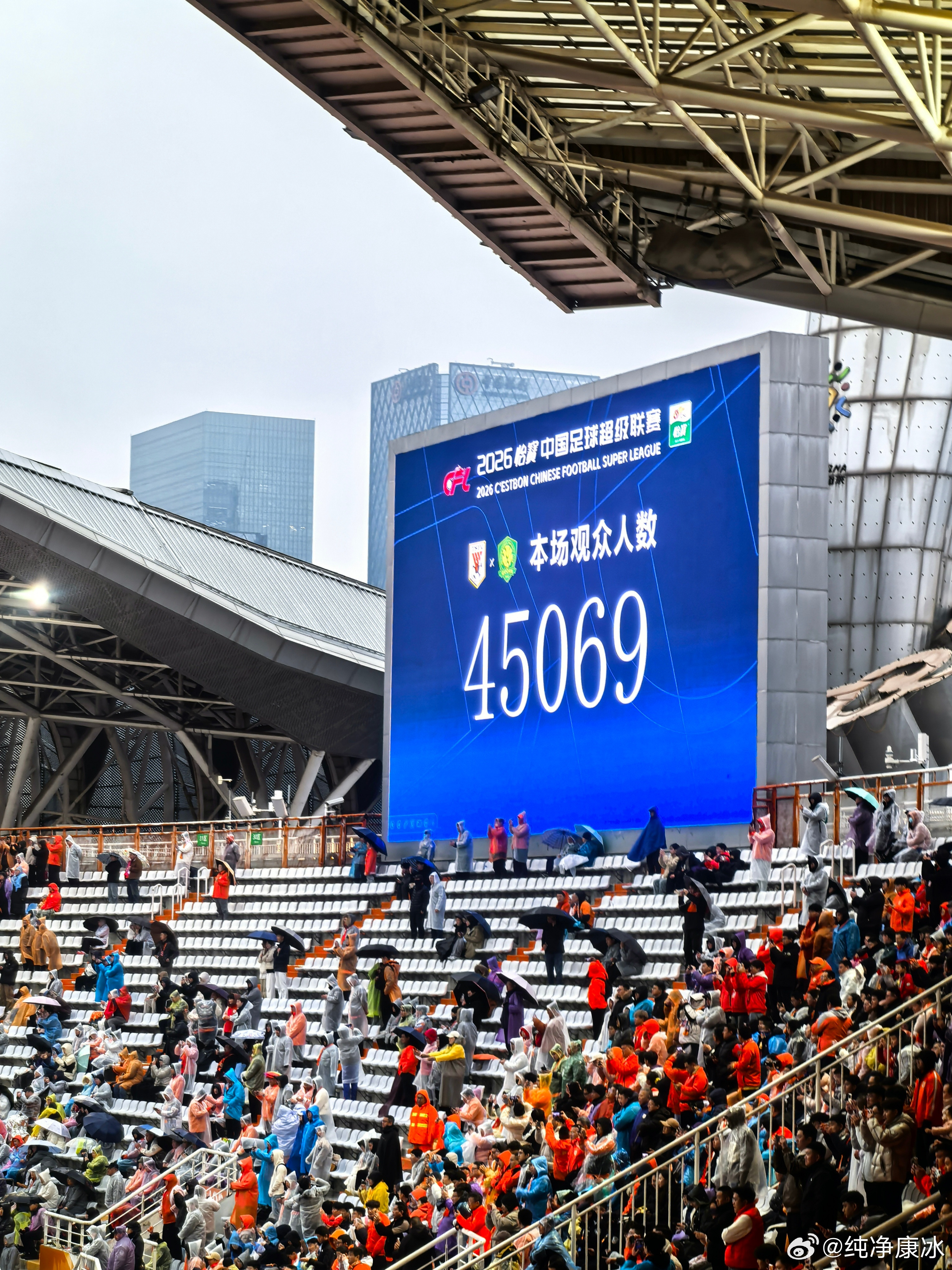 山东泰山2比1北京国安山东泰山绝杀北京国安这场比赛是战术的胜利，更是一场精神意志