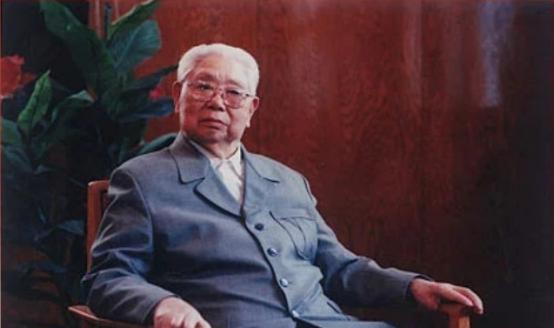 ☁1982年，陈锡联上将的二儿子不幸牺牲，那时的陈锡联已经年近70，中央害