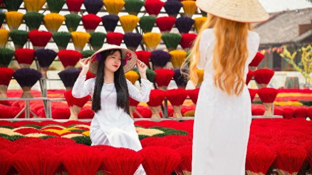 泰国旅游咋突然凉了？边境炮火闹不停，这安全信号得警惕！ 最近泰国旅游部门召开