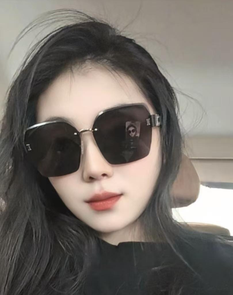 “这是什么”用你们的方言怎么的说在四川方言里，“这是什么”一般都说成“这是啥