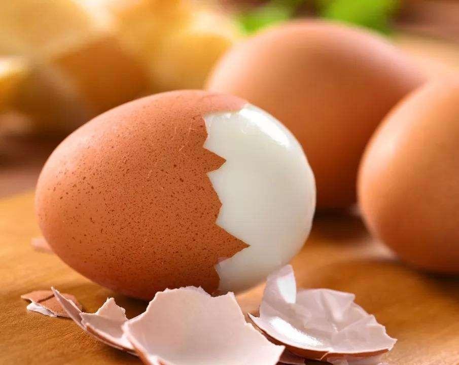鸡蛋被称为完美营养品，大多数人却不懂正确吃法。在营养学里面，鸡蛋一直被誉为大