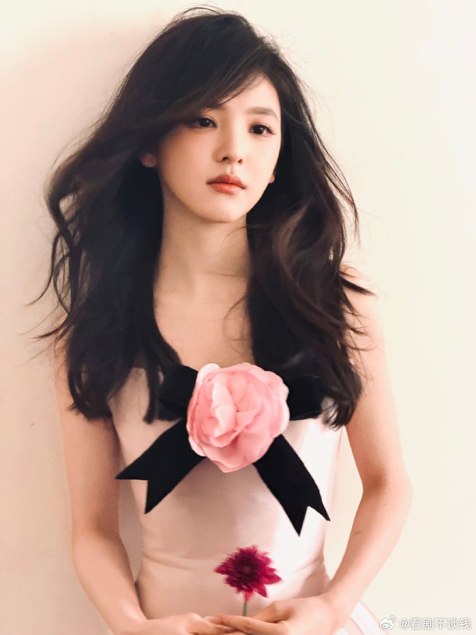 宋威龙章若楠可以合作一部现偶嘛有这两张脸我不知道怎么输啊！