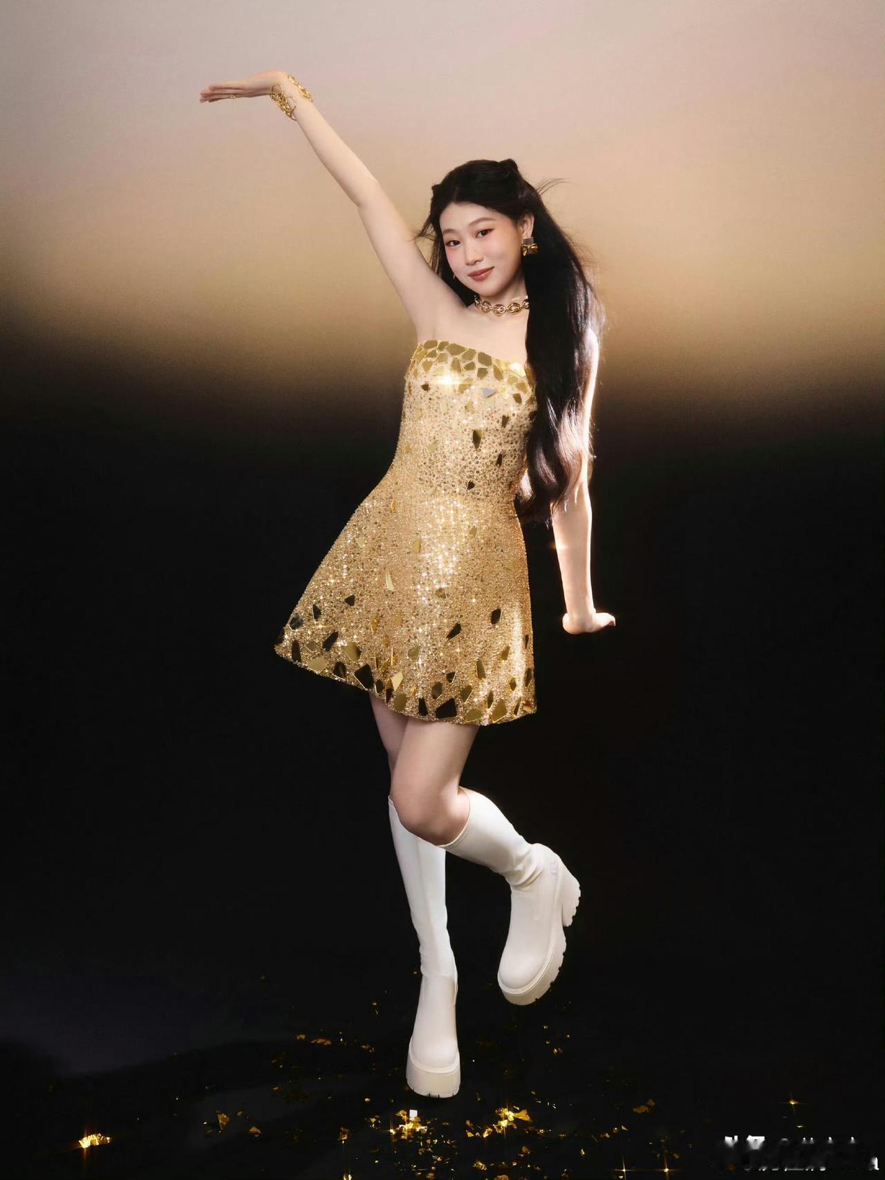 沈佳润美出新高度！小沈阳不在场，女儿颜值逆袭惊艳所有人。这次王者荣耀周年庆，沈佳