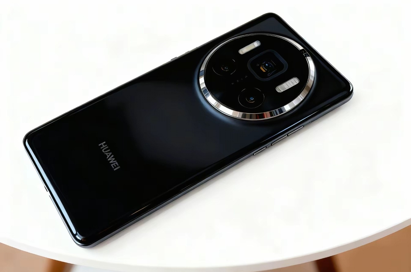 听说这是Mate80，连外壳都曝光了，大家觉得好看吗？​​​
