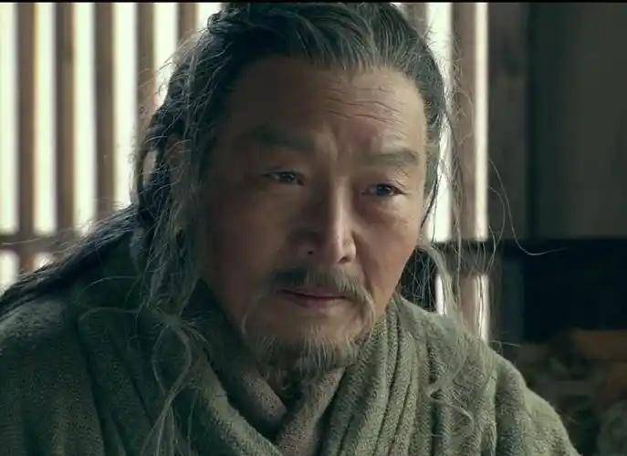 公元前196年，韩信殒命长乐宫钟室，临终一句"吾悔不用蒯彻之计"，将一个隐身幕后