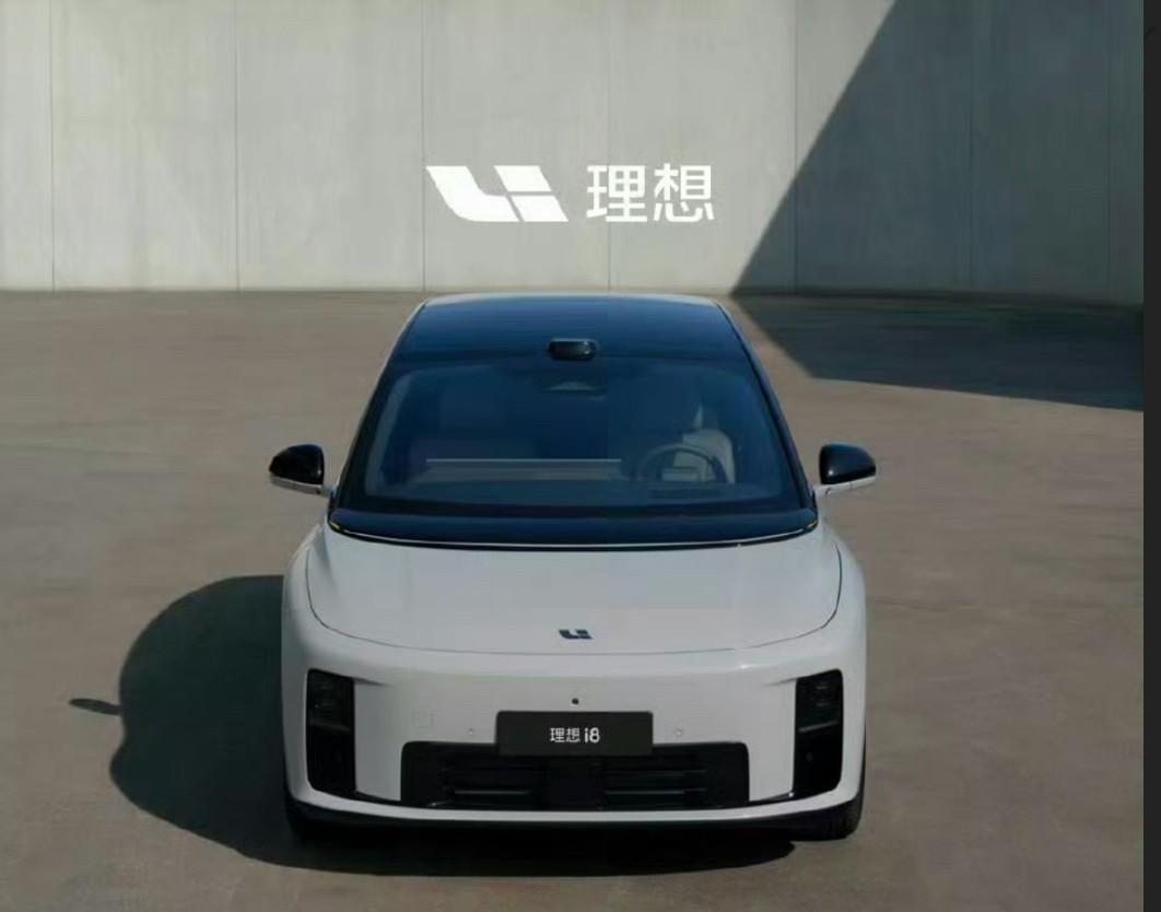 作为汽车之家创始人，李想一直是最懂用户的产品经理，之前理想一直给自己的车都是大碗