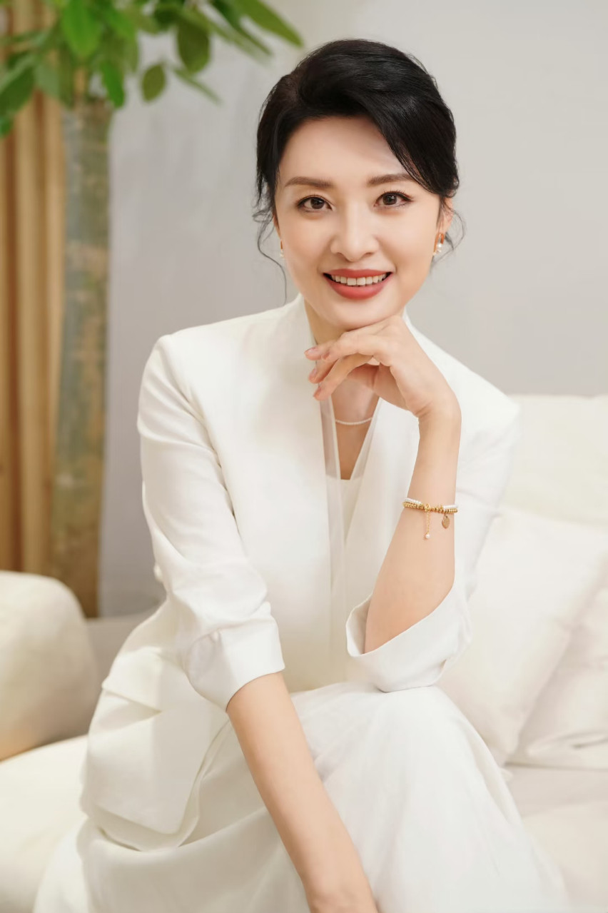 周涛女领导说要带你回家周涛这句“跟我走还是？”直接苏到心巴助理姐姐怎么这么有