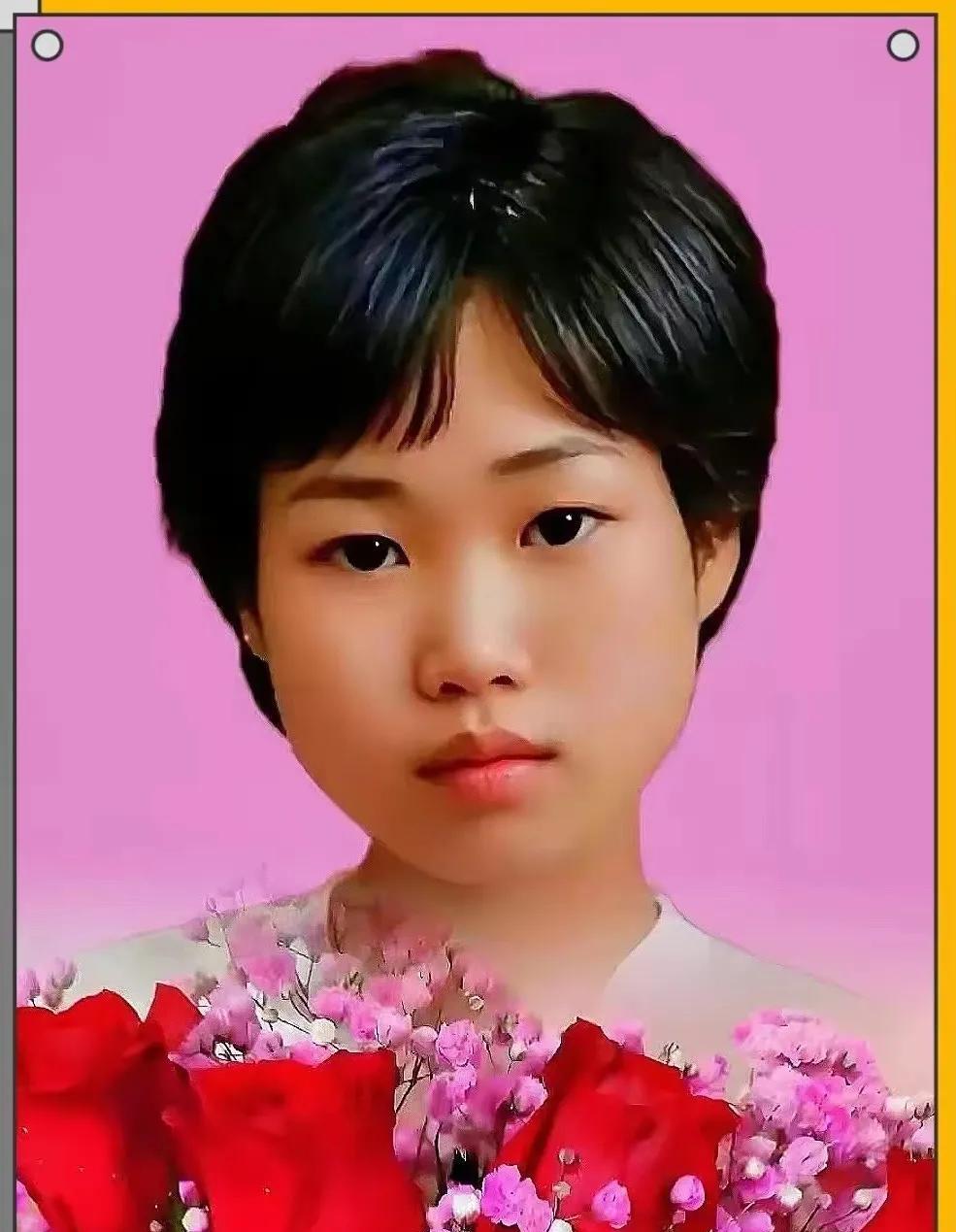 相关她的老照片真是少之又少，各大网站都查不出几张，只因她牺牲的太早了！她不仅曾经