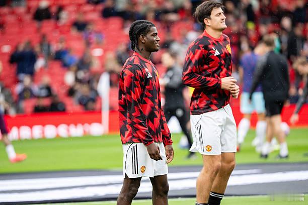 曼联vs布伦特福德英超第34轮最后一场是周一夜赛，曼联主场对阵蜜蜂，如果曼联获