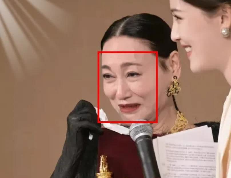 我有种强烈的预感。以后香港演艺圈估计要凉凉了。不是因为TVB发不