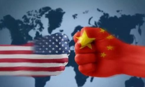 美国向中国下最后通牒：不同意就打？美国这是蹬鼻子上脸！2026年1月，中美外交团