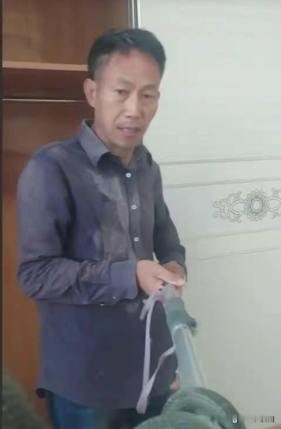 湖南被银环蛇咬伤的网红,已经自己安全回家,并透露自己用了秘方,还真让网友猜