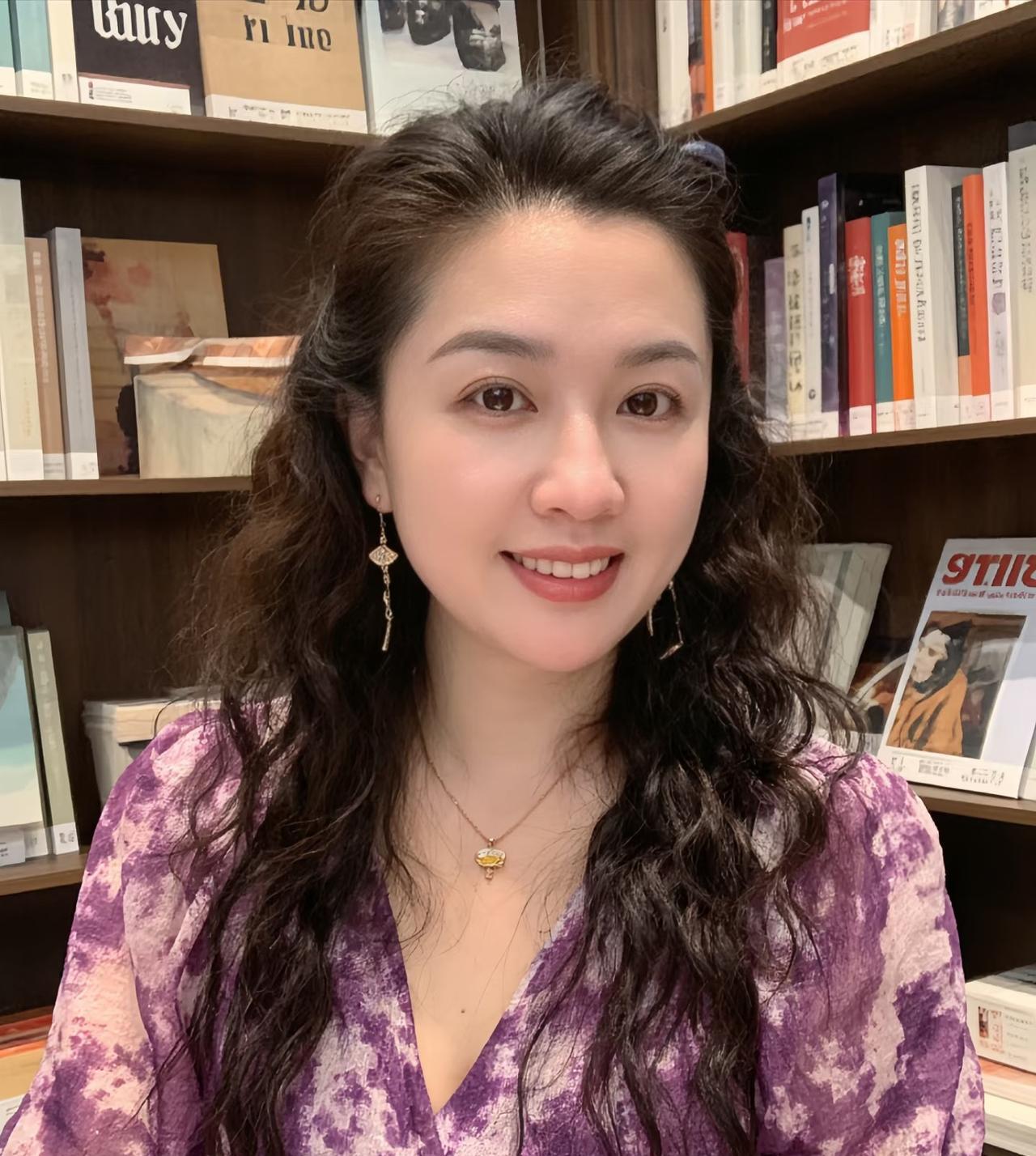 #50的阿姨#姐姐刚好50岁了，如今，依然干劲十足，魅力四射，满分10分，你