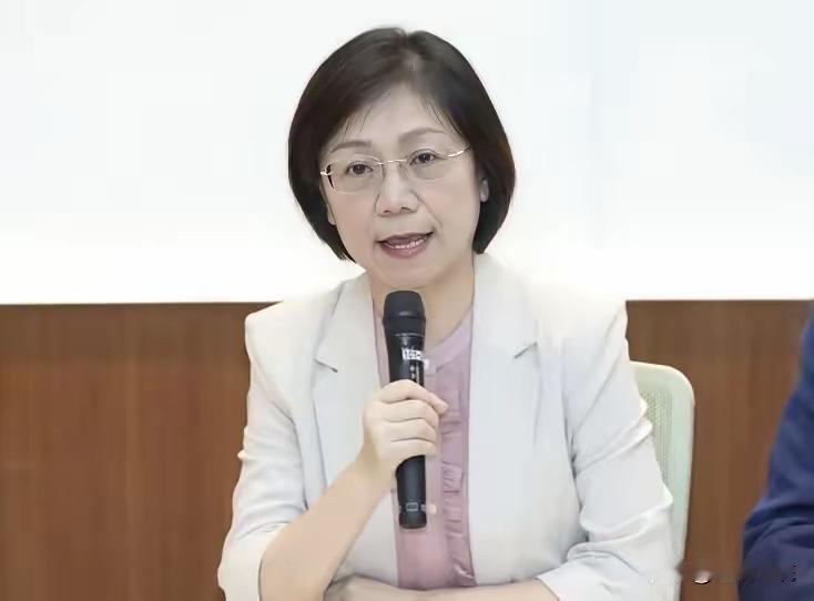 翁晓玲：相信郑丽文会传达多数台湾人不希望与大陆为敌国民党主席郑丽文访问中国大