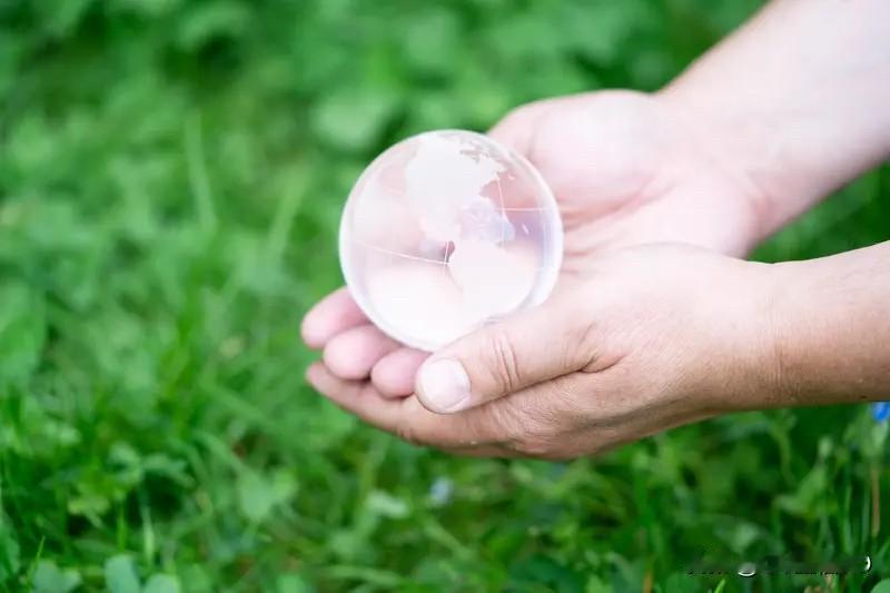 人类命运似乎真到了关键时刻，都说2026年情况可能更剧烈。看看现在，自然破坏程度