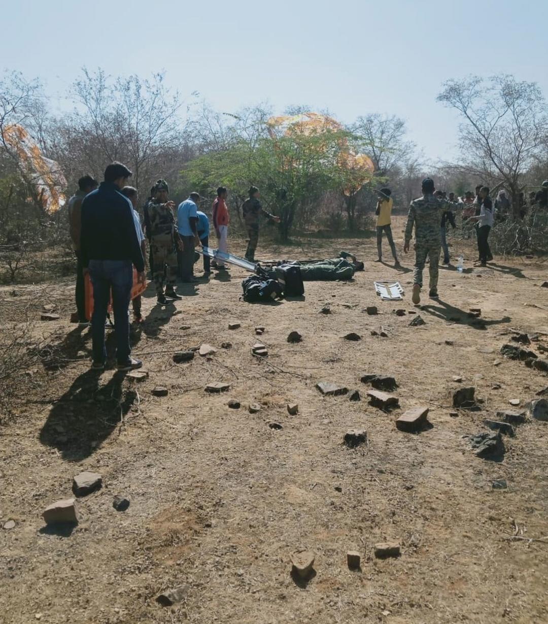 三哥又摔了一架飞机，人没事就好，人没事就好。下次接着来，你们不上去，怎么会摔得