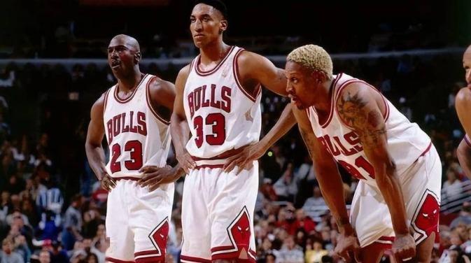 不吹不黑！NBA历史上的六大王朝球队！1：凯尔特人王朝在拉塞尔的带领下，凯尔