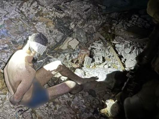 加沙地道里没有吃喝了，17名哈马斯突击队员连夜逃出地道！以色列军队一天一夜搜捕，