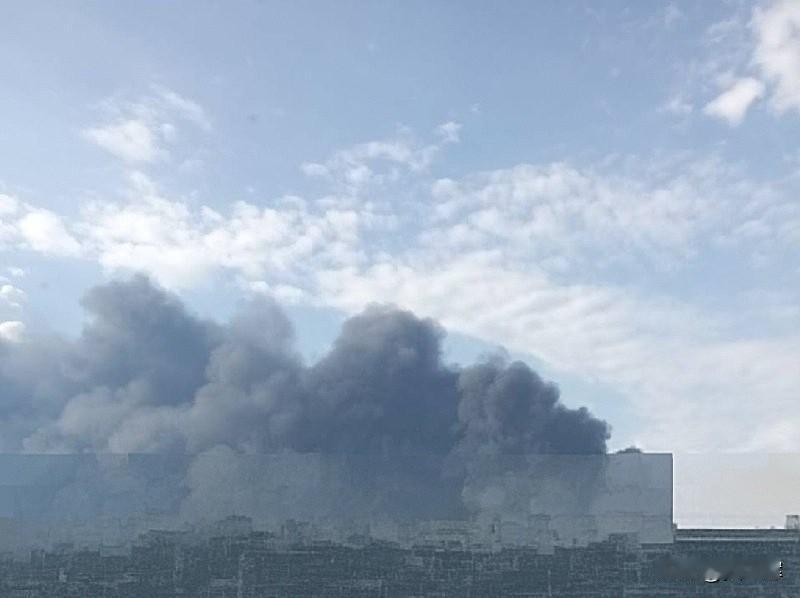 乌克兰无人机袭击刻赤渡口：有人员遇难，轮渡暂停运营6月21日凌晨，乌方无人机