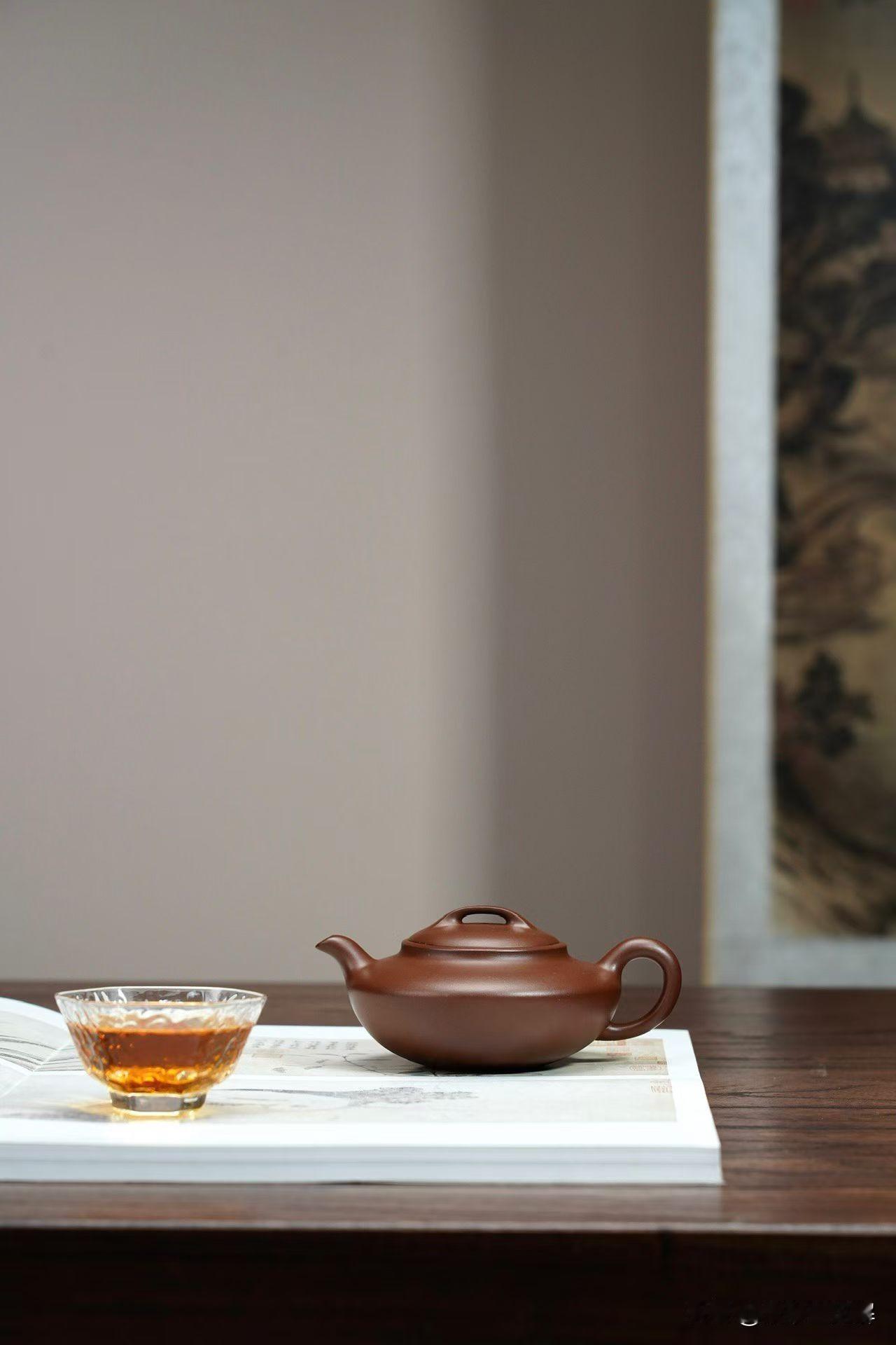 紫砂壶，被“煮”废了？老玩家忠告：这3个毁壶习惯，趁早改！关于紫砂壶的日常养护