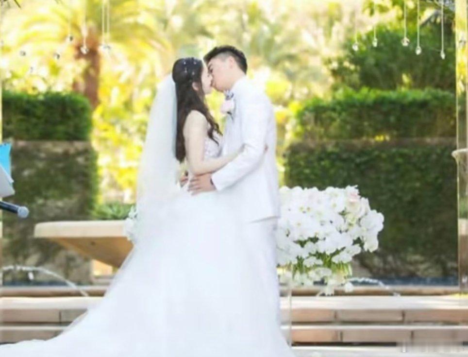 原来刘强东和章泽天办过婚礼呀🤩​​​