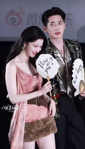 王楚然丞磊妖妃暴君王楚然丞磊还原妖妃暴君名场面王楚然丞磊还原妖妃暴君名场面