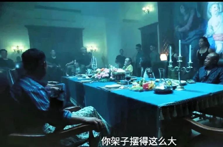 4.《扫毒风暴》。周少雄号召毒枭联盟放弃种植罂粟，放弃海洛因，一起合作做冰毒。