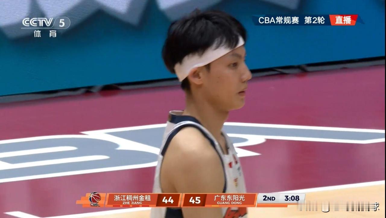 我真的要怒赞广东东阳光后卫徐杰！在今天广东东阳光客场以101：98力克浙江稠州金