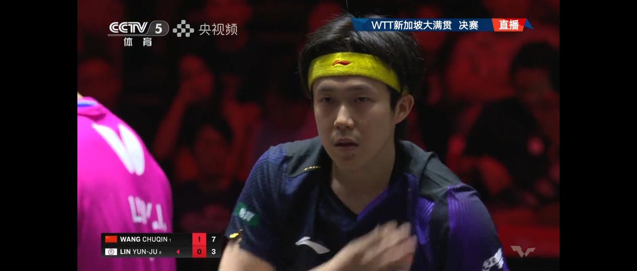 太出乎意料，王楚钦的赛后采访，一句话让人忍俊不禁，赛场哄堂大笑。当被记者