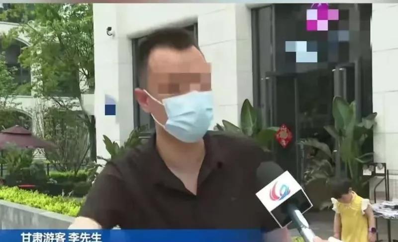 重庆，女子发现手机不见了，立马折返回去，前后不过几分钟，却发现手机已经关机了，店