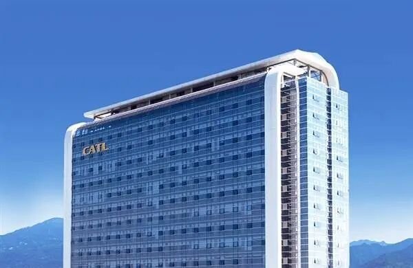 车市热门近日，宁德时代披露2025年财报，公司创始人、董事长曾毓群年度个人分红