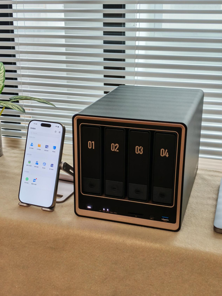 最近看到一个帖：有网友花2999元买了5年VIP+115TB云盘容量，实际用了1