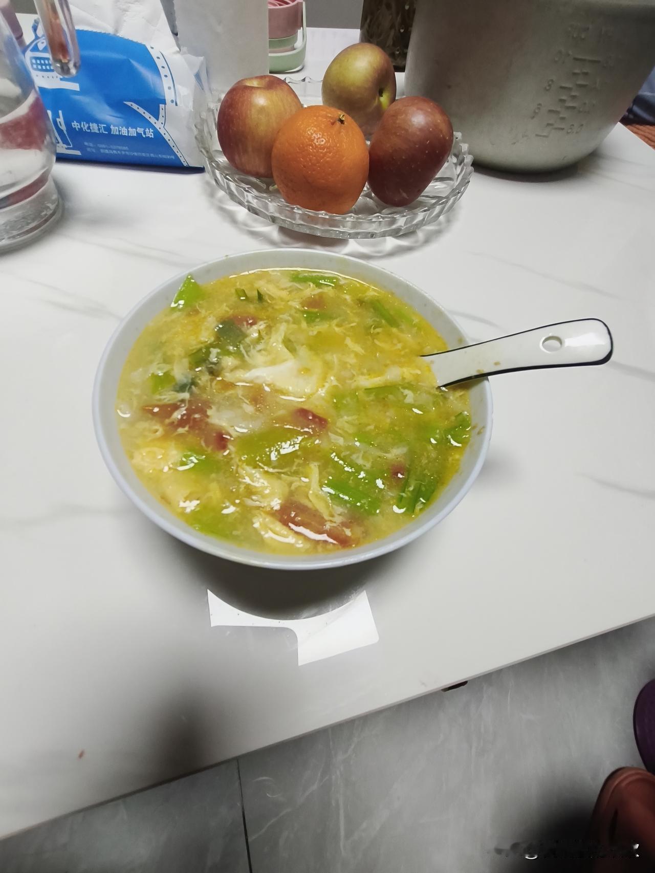 我是乌鲁木齐人，73年属牛的，今年53岁。随着年龄的增长，感觉我现在越来越吃