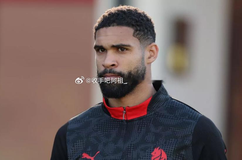 据《镜报》的消息，由于很难获得稳定的比赛时间，奇克考虑在冬季转会窗口离开AC米兰