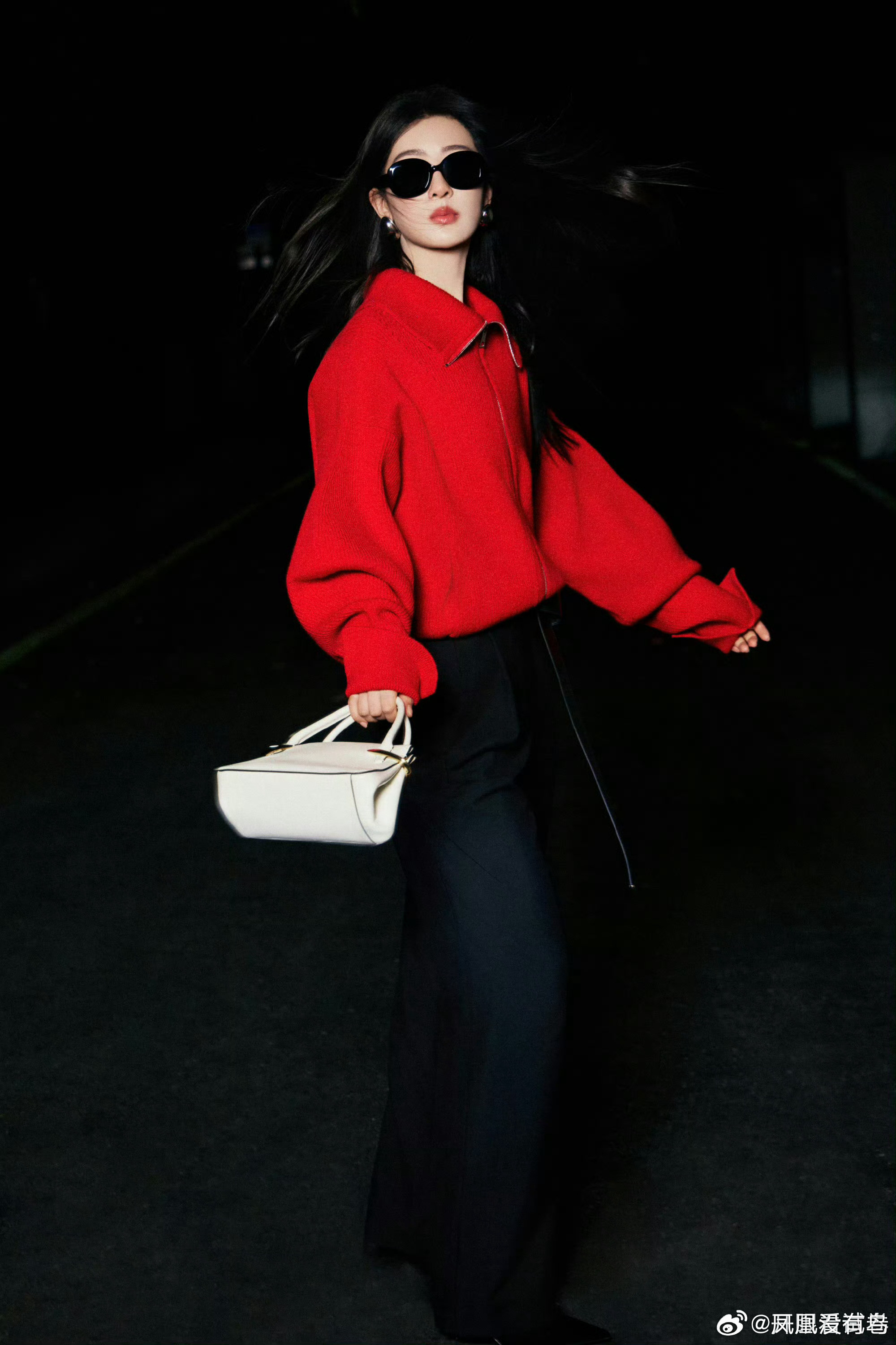 杨紫纪梵希照片​​​