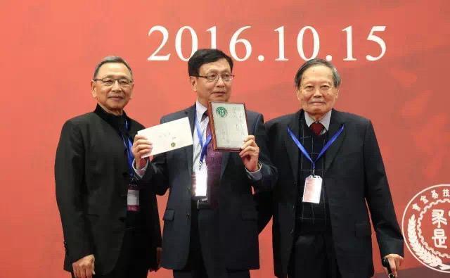 1985年，“数学天才”张益唐赴美国攻读博士，却因理念冲突遭导师除名，让人没想