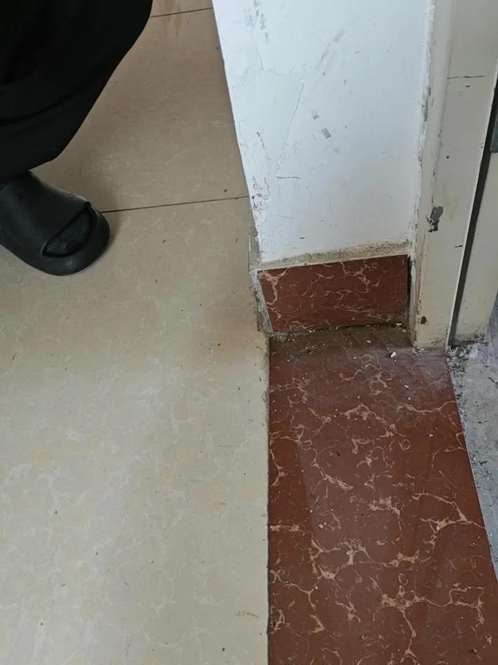 窗台为什么要用大理石因为大理石够硬，可以防水，人也可以坐在上面或者躺在上面