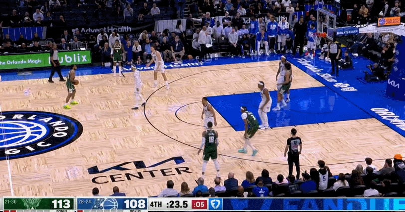 被篮网裁掉然后签约雄鹿的托马斯，超远三分杀死比赛，一个34分的夜晚，下半场23分